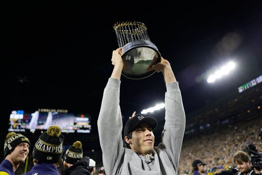 Brewers fans to flood Milwaukee streets for a long-awaited World Series victory parade — Maplewood Arts news