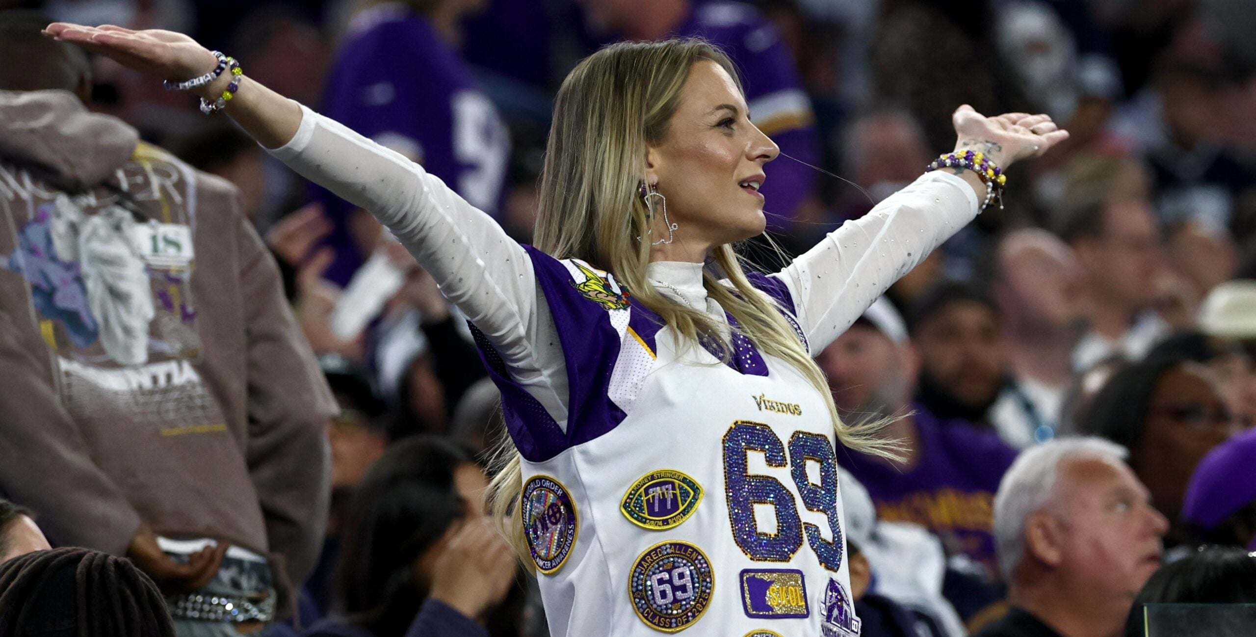 The Vikings’ Playoff Outlook | A 6-0 Football Team Look for Fireworks Instead of Fizzling — Maplewood Schools news
